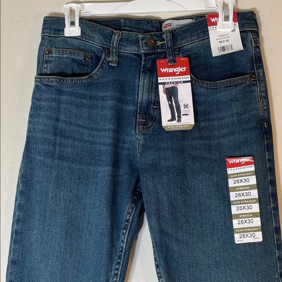 Wrangler Men's Slim Straight Jeans. 28 x 30. NWT. - Picture 3 of 10